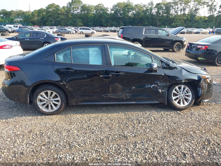 TOYOTA COROLLA - zdjęcie 13