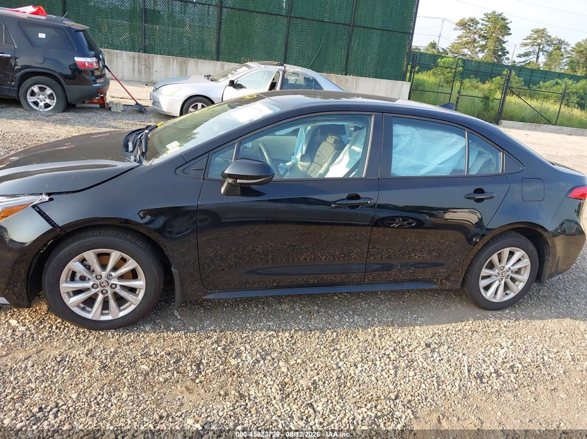 TOYOTA COROLLA - zdjęcie 14