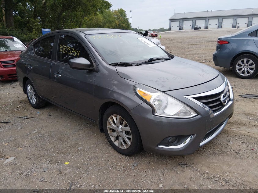 2017 NISSAN VERSA auction photo 1