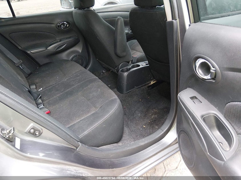 2017 NISSAN VERSA auction photo 8