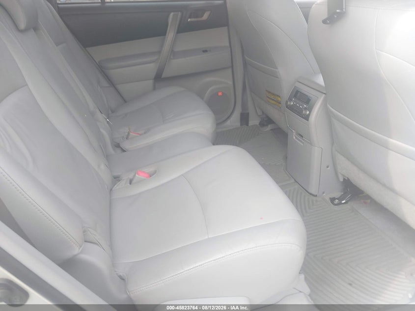 2009 TOYOTA HIGHLANDER auction photo 8