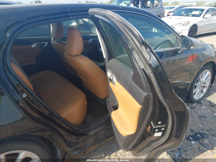 2012 LEXUS CT 200H auction photo 8