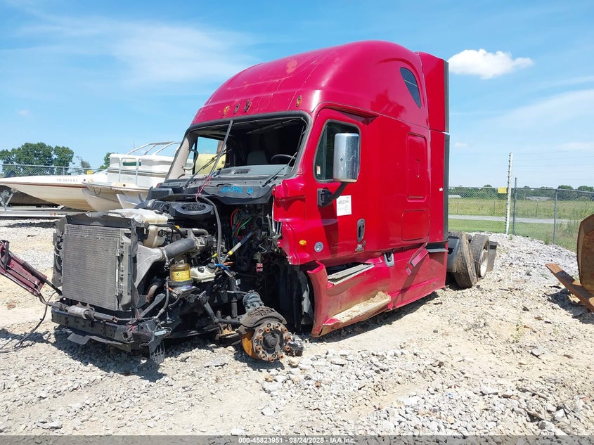 2016 FREIGHTLINER CASCADIA 125 auction photo 2