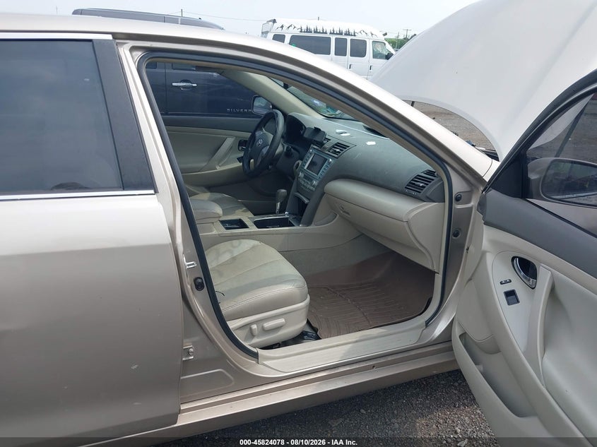 2009 TOYOTA CAMRY HYBRID auction photo 5