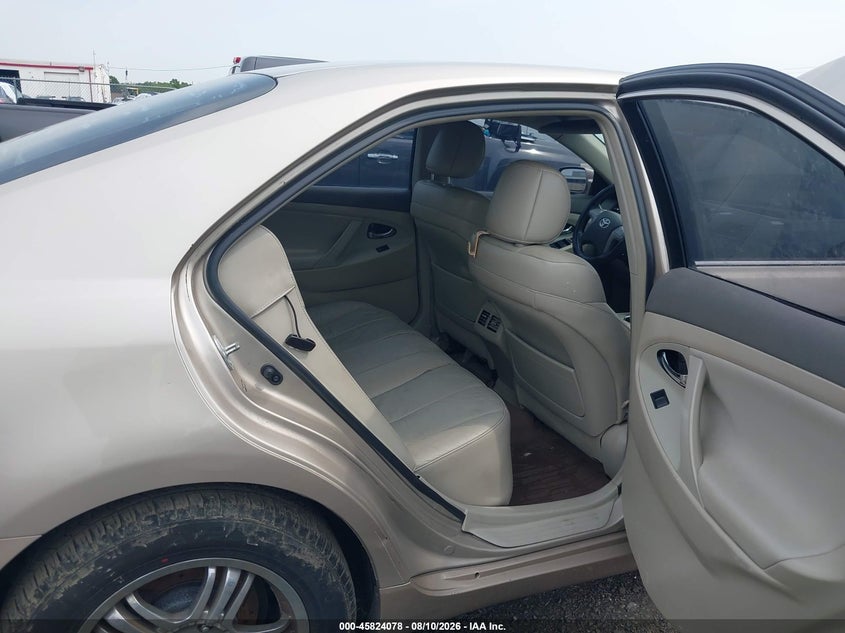 2009 TOYOTA CAMRY HYBRID auction photo 8