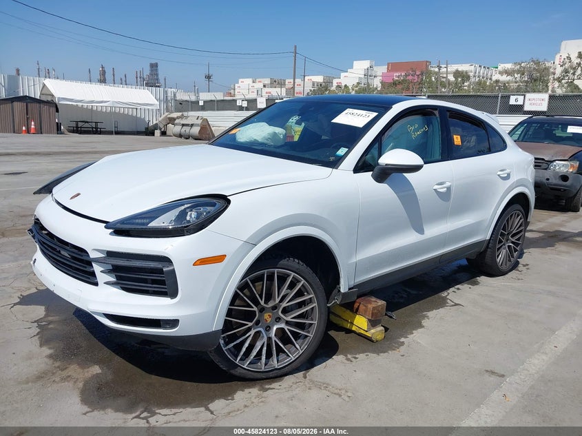 2022 PORSCHE CAYENNE COUPE auction photo 2