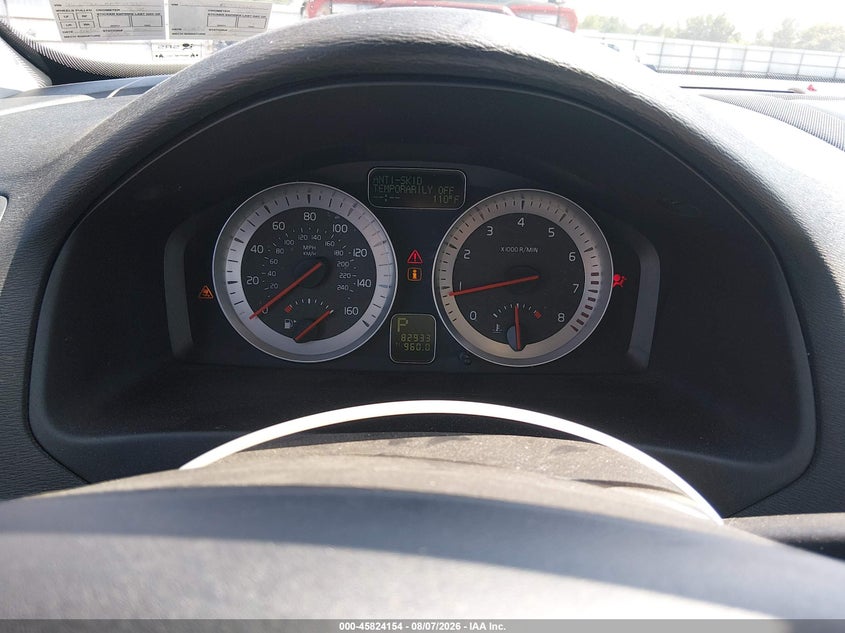 2013 VOLVO C70 auction photo 7