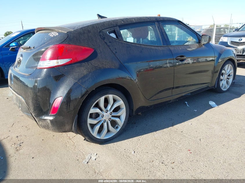 Vin: kmhtc6ad2cu036113, lot: 46323170, hyundai veloster base w/red/black 20124