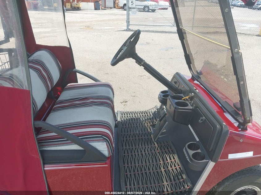 2003 CLUB CAR GOLF CART auction photo 5