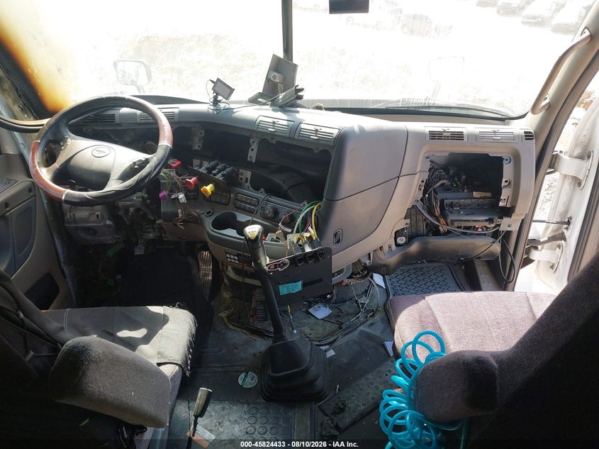 2016 FREIGHTLINER CASCADIA 125 auction photo 5