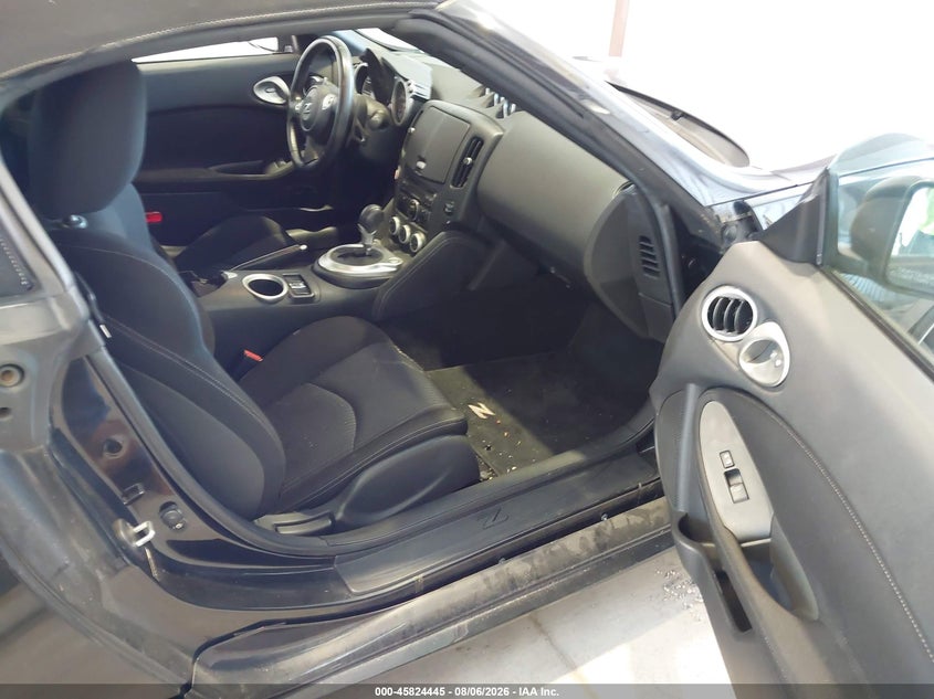 2010 NISSAN 370Z auction photo 5
