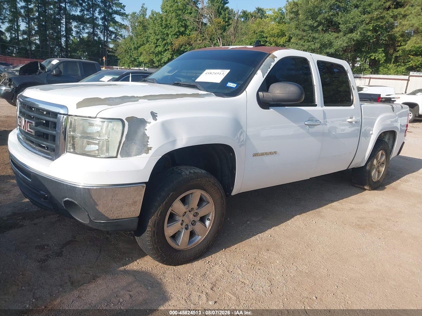 2011 GMC Sierra, Left & Right Side, IAAI, VIN 3GTP2VE30BG388595 — photo 2