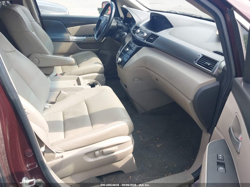 2013 HONDA ODYSSEY auction photo 5