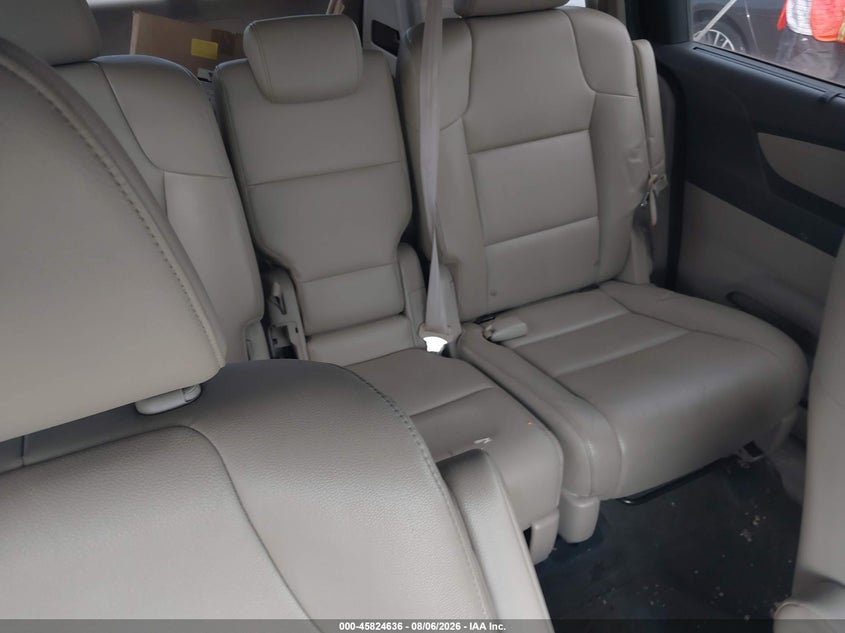 2013 HONDA ODYSSEY auction photo 8