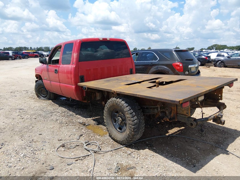 2002 CHEVROLET SILVERADO 2500HD auction photo 3