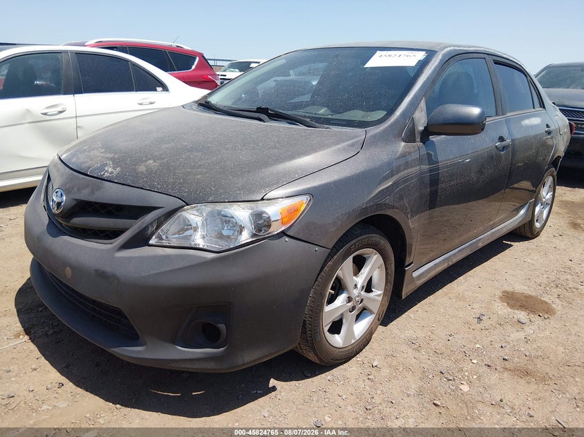 Vin: 2t1bu4ee3dc006895, lot: 46323646, toyota corolla s 20132