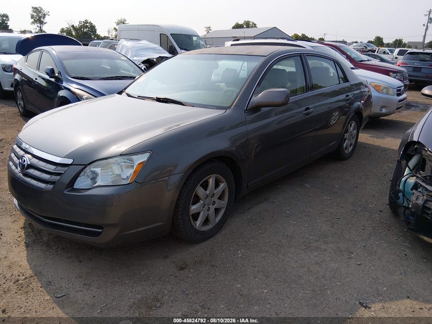 2007 TOYOTA AVALON auction photo 2