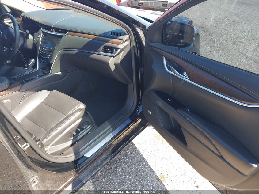 2018 CADILLAC XTS auction photo 5