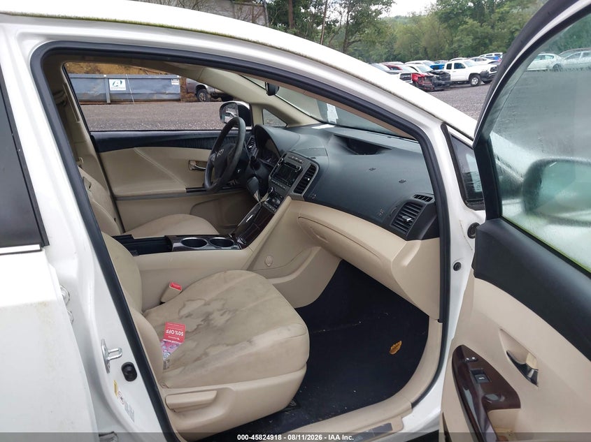2010 TOYOTA VENZA auction photo 5
