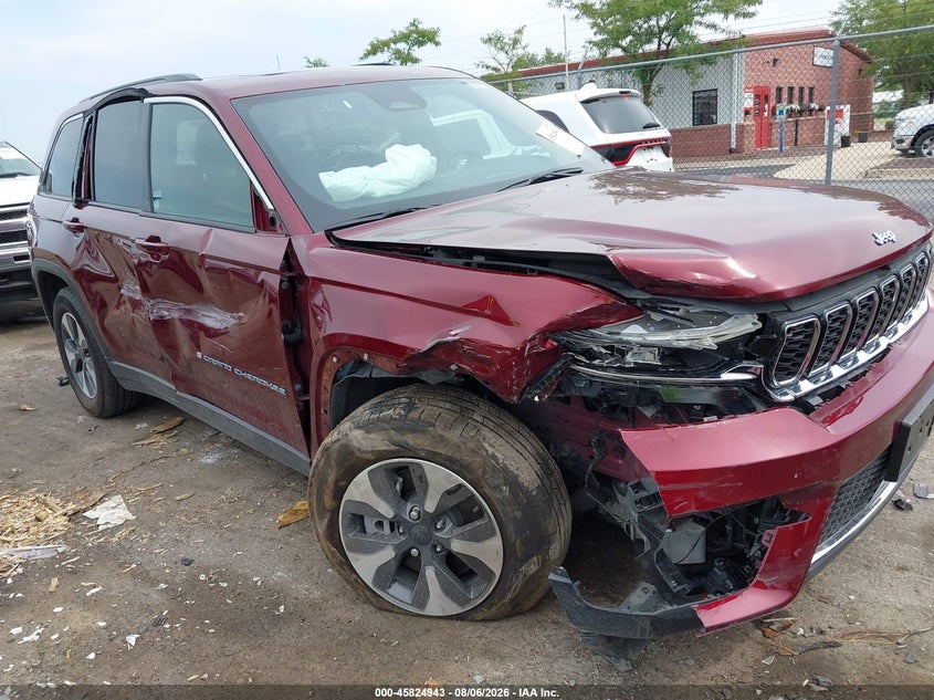2025 JEEP GRAND CHEROKEE 4XE auction photo 6