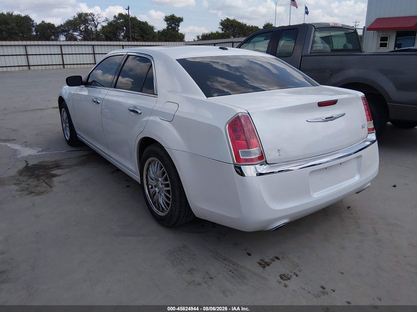 2012 CHRYSLER 300 LIMITED · Фото 3