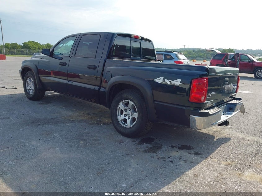 2005 DODGE DAKOTA auction photo 3