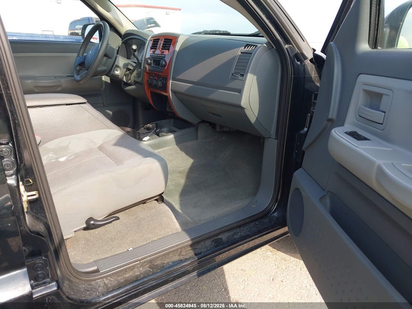 2005 DODGE DAKOTA auction photo 5