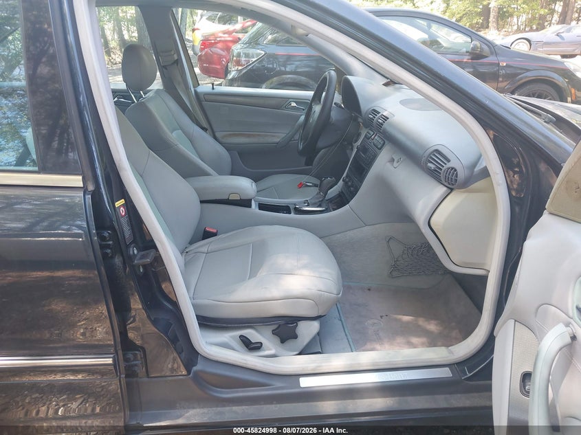 2004 MERCEDES-BENZ C 230 auction photo 5