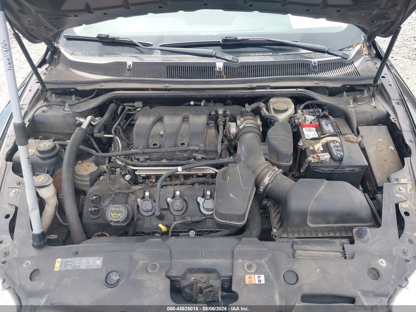 FORD TAURUS 2017 VIN 1FAHP2E84HG107117