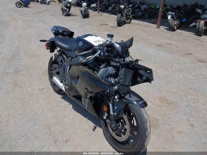 2025 Yamaha Yzfr7