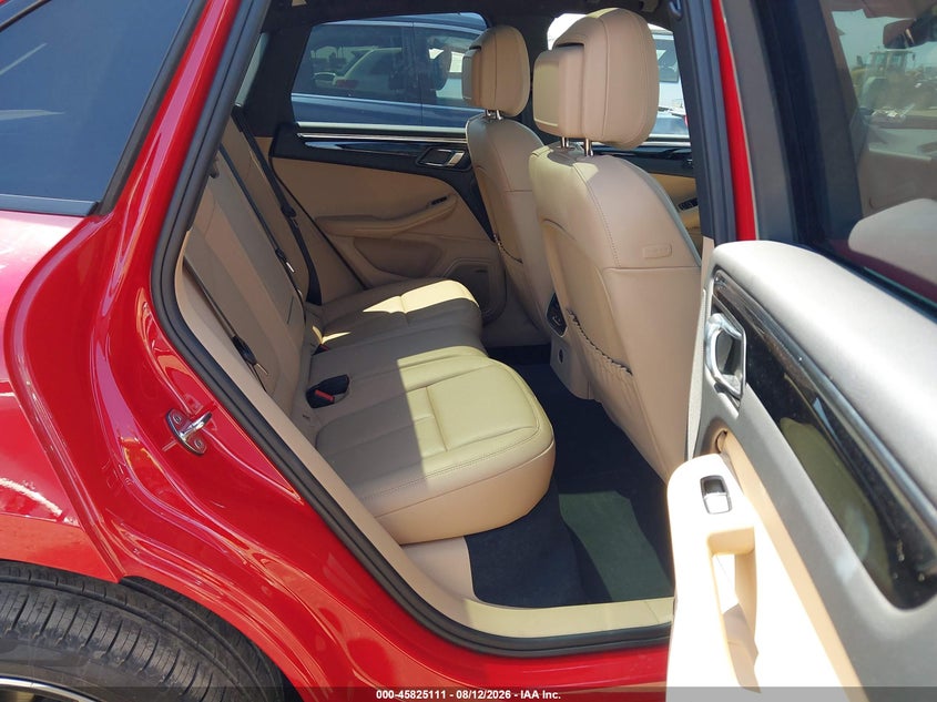 Фото 8 - PORSCHE MACAN
