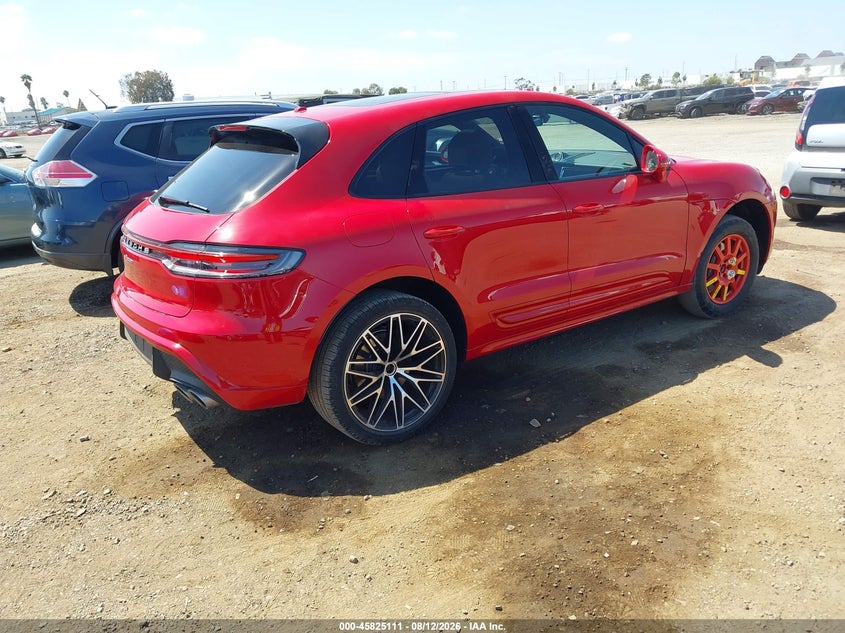 2025 PORSCHE MACAN auction photo 4