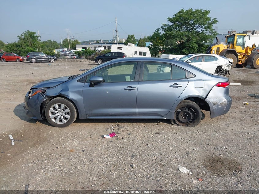 TOYOTA COROLLA - zdjęcie 14