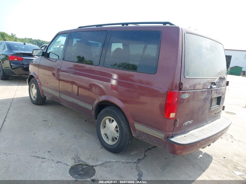 1998 CHEVROLET ASTRO PASSENGER auction photo 3