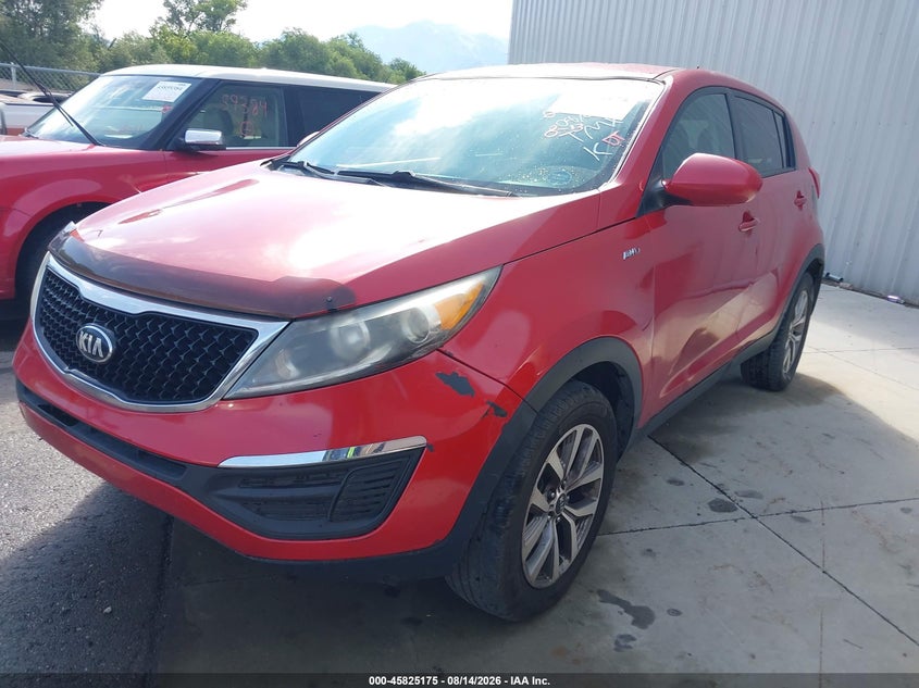2015 Kia Sportage, Normal Wear & Tear, IAAI, VIN KNDPBCAC2F7695410 — photo 2