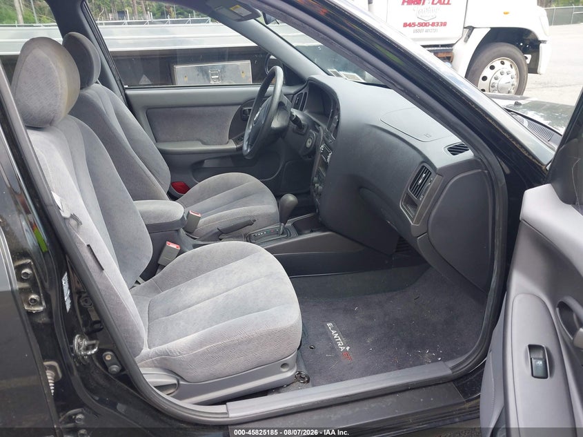 2005 HYUNDAI ELANTRA auction photo 5