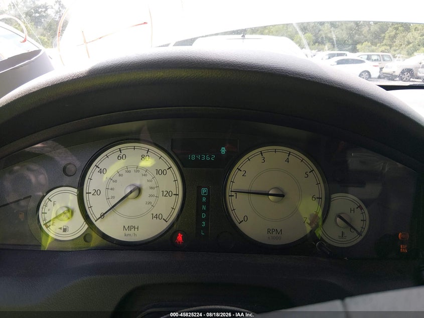 2005 CHRYSLER 300 auction photo 7
