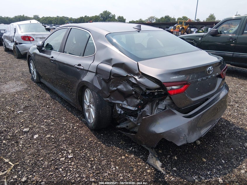 2021 TOYOTA CAMRY auction photo 3