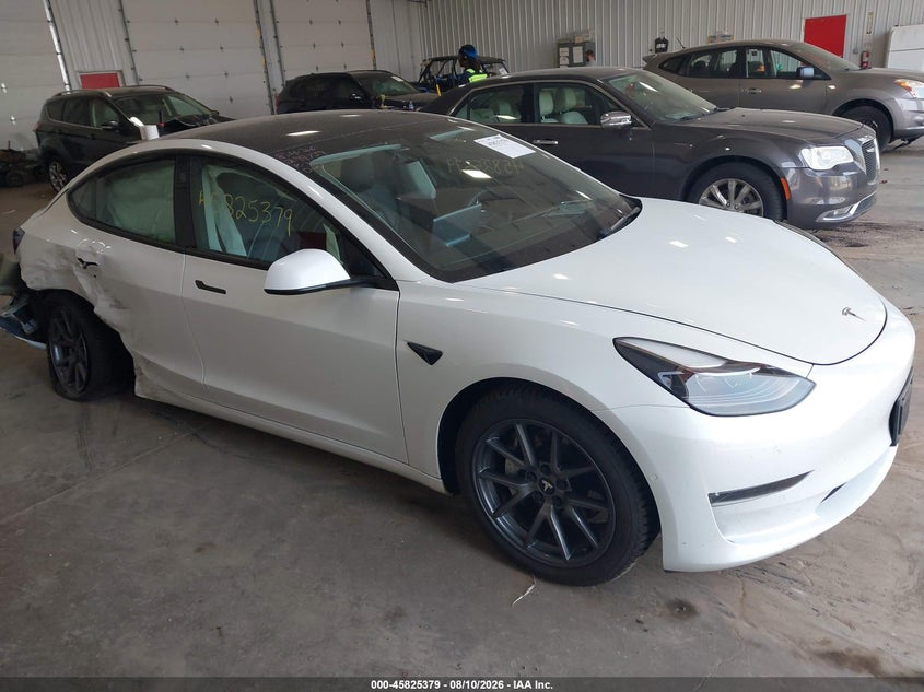 Vin: 5yj3e1eb5nf257131, lot: 46324260, tesla model 3 long range dual motor all-wheel drive 2022 img_1