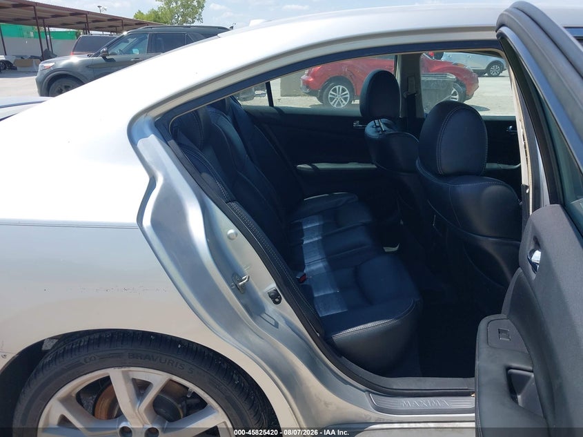 2012 NISSAN MAXIMA auction photo 8