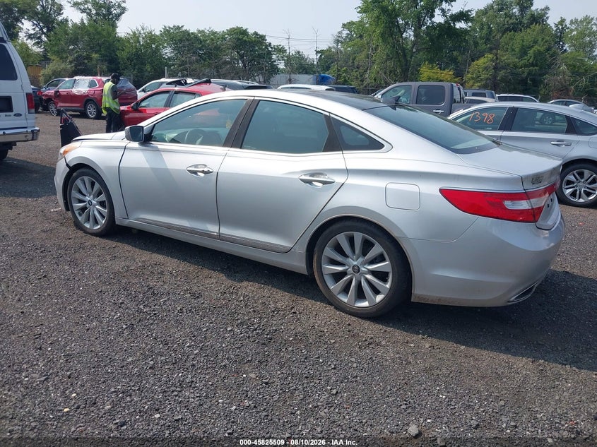2013 HYUNDAI AZERA auction photo 3