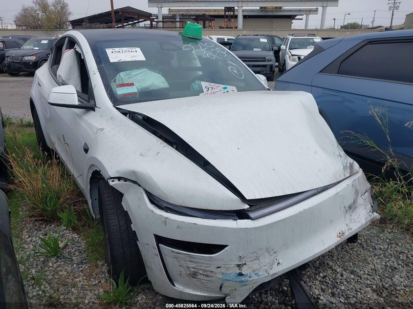Vin: 7saygdee9tf647516, lot: 46324445, tesla model y all-wheel drive/long range launch series/premium all-wheel drive 2026 img_1