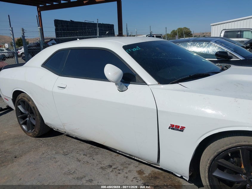 DODGE CHALLENGER - zdjęcie 17