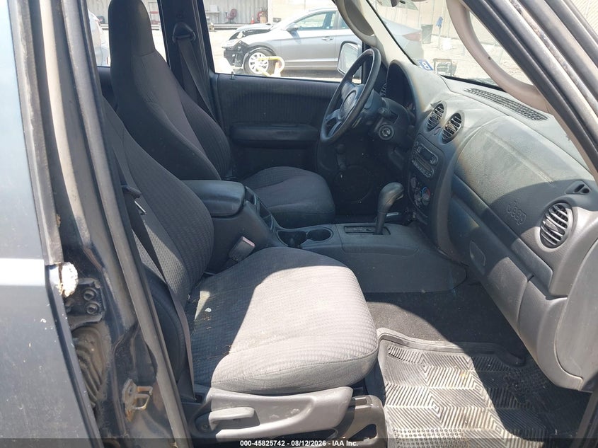 2002 JEEP LIBERTY auction photo 5