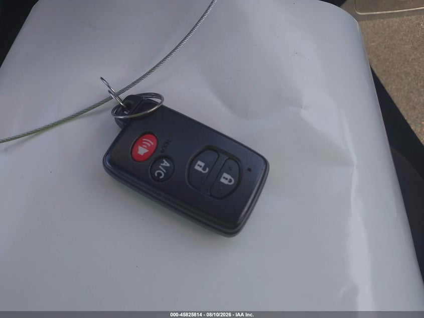 2015 TOYOTA PRIUS HATCHBACK 1.8L I-4 DOHC, VVT, 98HP