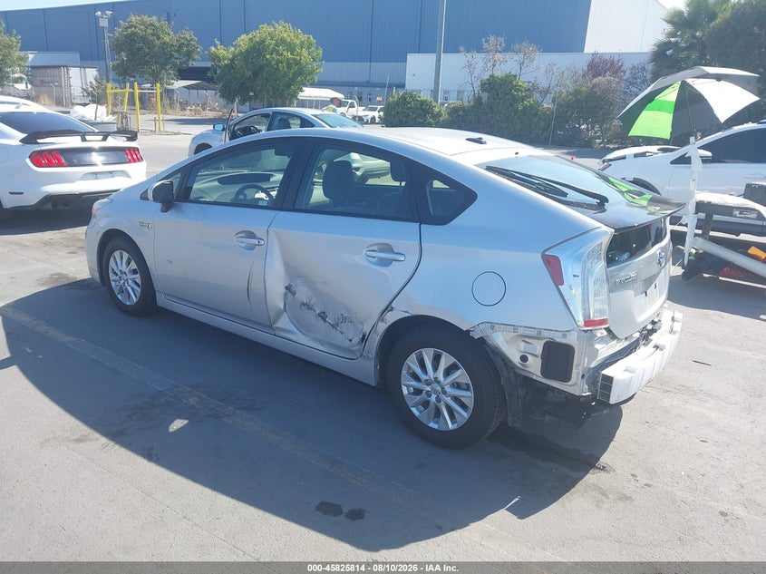 2015 TOYOTA PRIUS HATCHBACK 1.8L I-4 DOHC, VVT, 98HP
