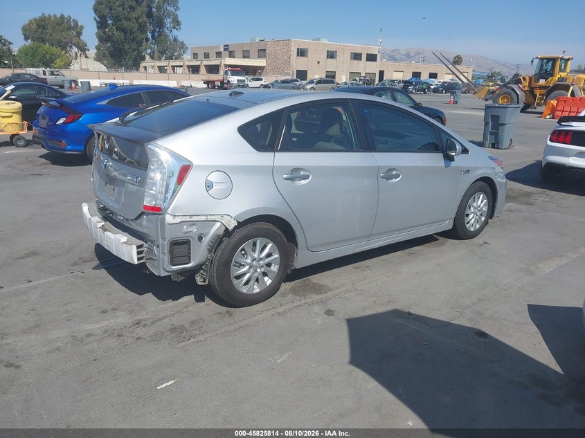 2015 TOYOTA PRIUS HATCHBACK 1.8L I-4 DOHC, VVT, 98HP