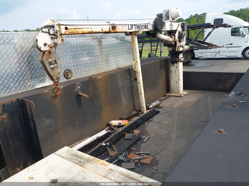 2017 FORD F-350 CHASSIS auction photo 6