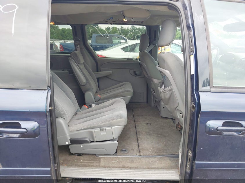 2005 DODGE GRAND CARAVAN auction photo 8