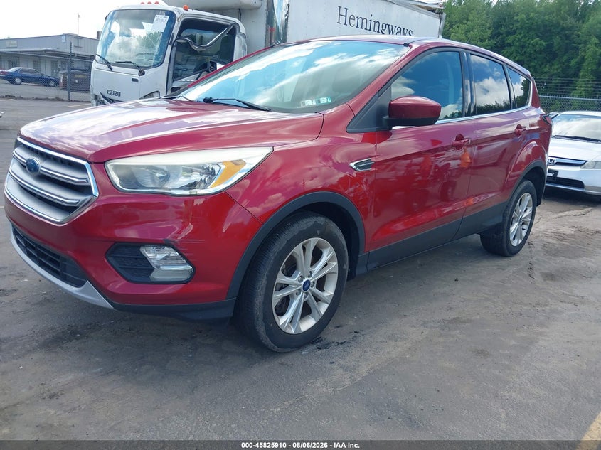 2017 Ford Escape, Normal Wear & Tear, IAAI, VIN 1FMCU9GD9HUE62992 — photo 2